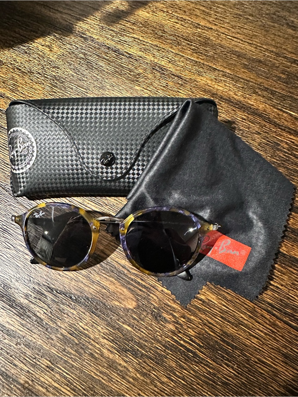 Ray-Ban Round Sunglasses in Tortoise and Black